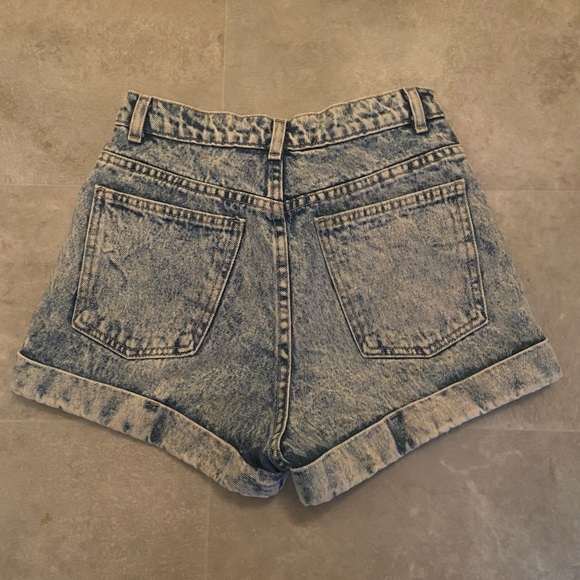 American Apparel acid wash denim shorts - Picture 2 of 5